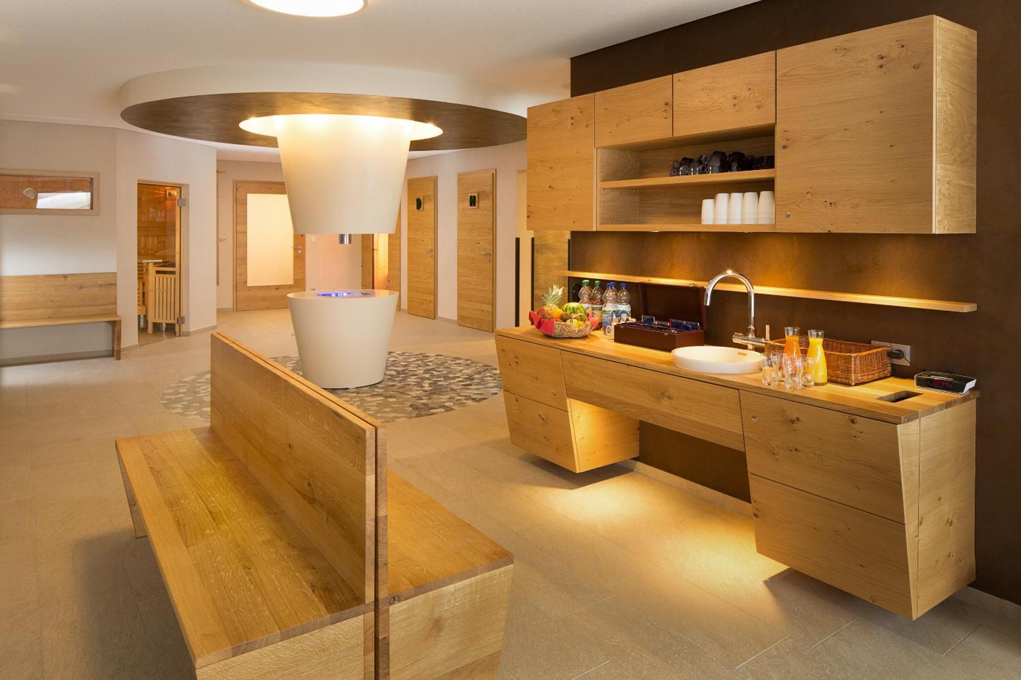 Ferienwohnung Ess: 4-Star Family Wellness Retreat Oberstdorf Exterior photo