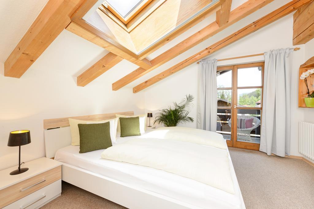 Ferienwohnung Ess: 4-Star Family Wellness Retreat Oberstdorf Exterior photo
